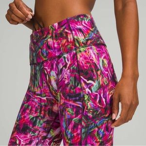 Lululemon Fast and Free High-Rise Tight 25" *Nulux
Hyper Flow Pink Multi…